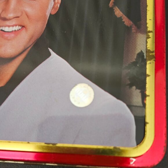 Russell Stover “Happy Holidays Elvis” Candy Tin-1999 Indoor Christmas Tree Scene - Picture 5 of 16